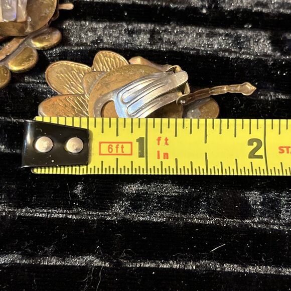 VTG Made In Italy Mixed Metal Brass Copper Rhinestone Butterfly Clip On Earrings - Picture 14 of 14